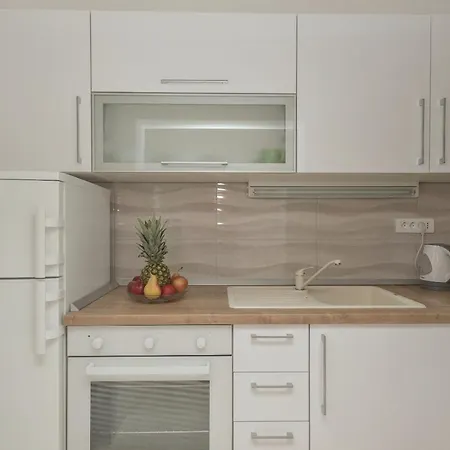 Pinto Apartment