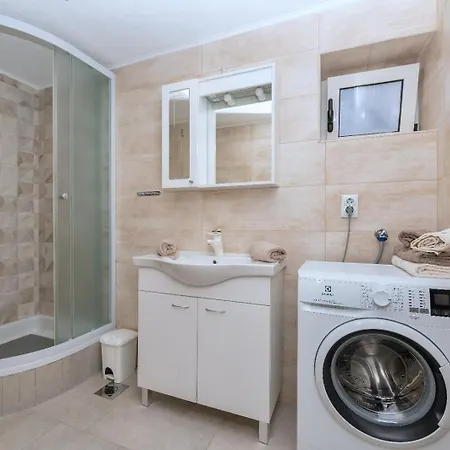 Pinto Appartamento *