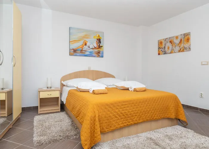 Pinto Appartement Makarska